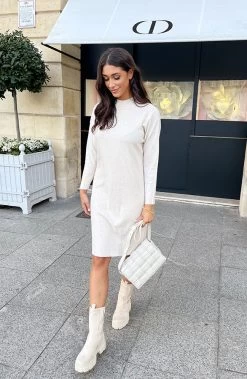 Knitted Dress Beige -Kleding Promotie Winkel 98765 586x900 1