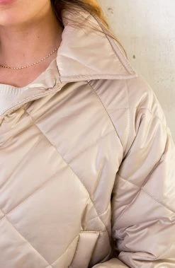 Bomber Jacket Quilted Beige -Kleding Promotie Winkel Bomber Jacket Quilted Beige 10 586x900 1