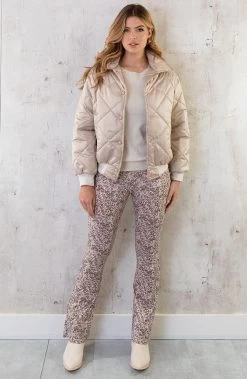 Bomber Jacket Quilted Beige -Kleding Promotie Winkel Bomber Jacket Quilted Beige 3 586x900 2