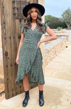 Musthave Deal Midi Jurken Met Print -Kleding Promotie Winkel Cheetah Jurk Midi Legergroen 3 586x900 1