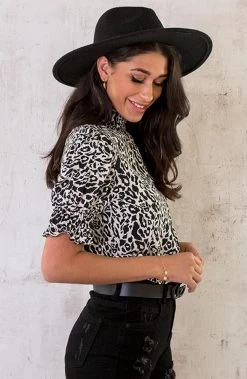 Col Top Animal Print Ecru Zwart -Kleding Promotie Winkel Col Top Animal Print Ecru Zwart 3 586x900 1