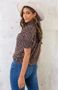 Col Top Bloemetjes Koraal -Kleding Promotie Winkel Col Top Bloemetjes Koraal 1 586x900 1