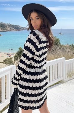 Crochet Strepen Jurk Zwart Ecru -Kleding Promotie Winkel Crochet Strepen Jurk Zwart Ecru 2 586x900 1