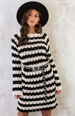 Crochet Strepen Jurk Zwart Ecru -Kleding Promotie Winkel Crochet Strepen Jurk Zwart Ecru 2 586x900 2