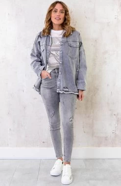 Skinny High Waisted Jeans Grijs -Kleding Promotie Winkel Denim Jacket Grey 2 586x900 1