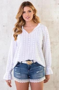 Embroidery V-hals Blouse Ecru -Kleding Promotie Winkel Embroidery V hals Blouse Ecru 2 586x900 1