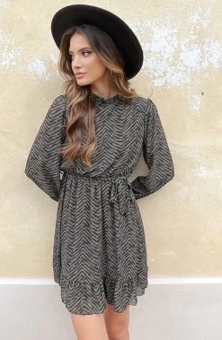 Exclusive Print Dress Army 17 Exclusive Print Dress Army -Kleding Promotie Winkel Exclusive Print Dress Army 1 586x900 1