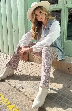 Denim Gilet Damaged -Kleding Promotie Winkel Flared Broek Bloemen Creme Roze 3 1 586x900 1