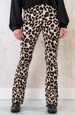 Musthave Deal Flared Broeken -Kleding Promotie Winkel Flared Broek Panter Beige 2 586x900 2