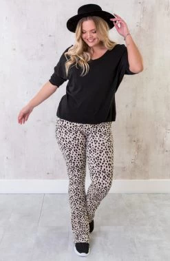 Flared Broek Panterprint Creme -Kleding Promotie Winkel Flared Broek Panterprint Creme 1 1 586x900 1