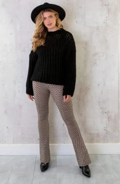 Flared Broek Zigzag Beige 12 Flared Broek Zigzag Beige -Kleding Promotie Winkel Flared Broek Zigzag Beige 1 586x900 1