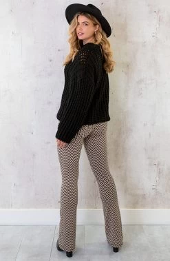 Flared Broek Zigzag Beige 14 Flared Broek Zigzag Beige -Kleding Promotie Winkel Flared Broek Zigzag Beige 3 586x900 1