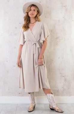 Florence Midi Jurk Beige -Kleding Promotie Winkel Florence Midi Jurk Beige 3 586x900 1