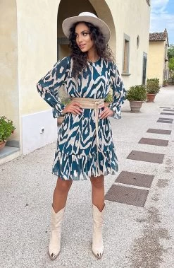 Ruffle Jurk Print Petrol Beige -Kleding Promotie Winkel Foto 01 09 2022 14 02 23 586x900 1