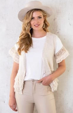 Boho Oversized Tee Ecru -Kleding Promotie Winkel Fringe Gilet Beige 5 586x900 1