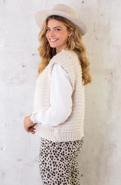 Musthave Deal Gebreid Gilet Flared -Kleding Promotie Winkel Gebreid Gilet Beige 3 586x900 1