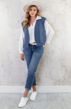 Gebreid Gilet Jeansblauw -Kleding Promotie Winkel Gebreid Gilet Jeansblauw 2 586x900 1