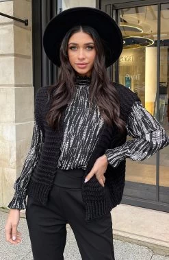 Gebreid Gilet Zwart -Kleding Promotie Winkel Gebreid Gilet Zwart 1 586x900 2