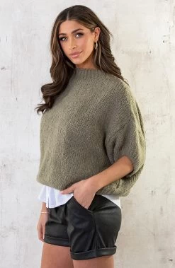 Gebreide Top Korte Mouwen Oversized Army -Kleding Promotie Winkel Gebreide Top Korte Mouwen Oversized Army 6 586x900 1