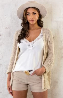 Coating Short Beige -Kleding Promotie Winkel Gehaakt Vest Basic Beige 3 1 586x900 1