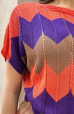 Gehaakte Trui Zigzag Paars Oranje -Kleding Promotie Winkel Gehaakte trui Zigzag Paars Oranje 1 586x900 1