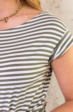 Gestreepte Jurk Groen Wit -Kleding Promotie Winkel Gestreepte Jurk Groen Wit 3 586x900 1