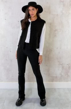 Gilet Pocket Teddy Zwart -Kleding Promotie Winkel Gilet Pocket Teddy Zwart 7 586x900 1