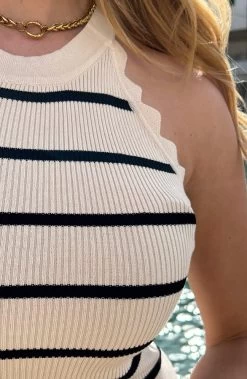 Halter Jurk Gestreept Ecru 17 Halter Jurk Gestreept Ecru -Kleding Promotie Winkel Halter Jurk Gestreept Ecru1 1 586x900 1