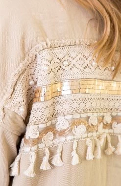 Ibiza Tassel Jacket Oversized Beige -Kleding Promotie Winkel Ibiza Tassel Jacket Beige 1 586x900 1