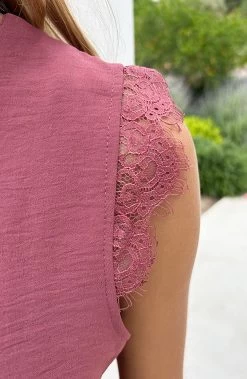 Kanten V-hals Top Milaan Dust Roze -Kleding Promotie Winkel Kanten V hals Top Milaan Dust Roze 586x900 1