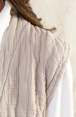 Quilted Gilet Katoen Beige -Kleding Promotie Winkel Katoenen Gilet Beige 1 586x900 1