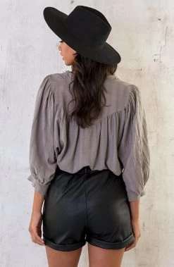 Katoenen Knopen Blouse Taupe -Kleding Promotie Winkel Katoenen Knopen Blouse Taupe 9 586x900 1