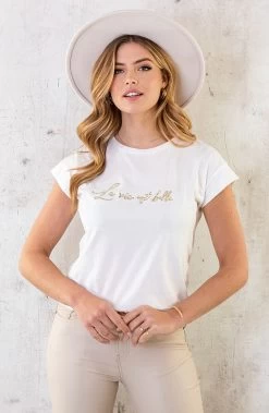La Vie Est Belle Embroidery T-shirt Ecru 24 La Vie Est Belle Embroidery T-shirt Ecru -Kleding Promotie Winkel La Vie Est Belle Embroidery T shirt Ecru 2 586x900 2