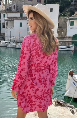 Laagjes Jurk Bloemen Roze Rood -Kleding Promotie Winkel Laagjes Jurk Bloemen Roze Rood 8 586x900 1