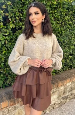 Soft Oversized Trui Beige -Kleding Promotie Winkel Leren Ruffle Rok Choco 2 586x900 1