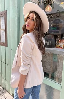 Limited Blazer Beige 2.0 -Kleding Promotie Winkel Limited Blazer Beige 2 1 586x900 1