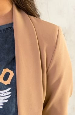 Limited Blazer Camel 2.0 -Kleding Promotie Winkel Limited Blazer Camel 2 1 586x900 1