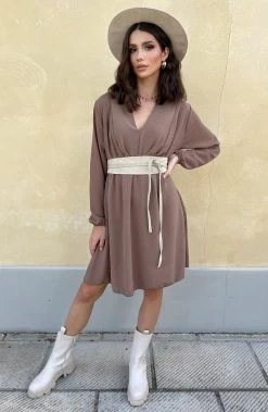 Limited Jurk Chicago Taupe -Kleding Promotie Winkel Limited Jurk Chicago Taupe 1 1 586x900 1