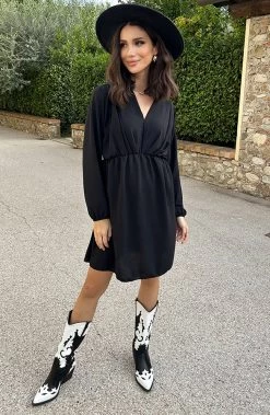 Cowboyboots Zwart Wit -Kleding Promotie Winkel Limited Jurk Chicago Zwart 2 586x900 2