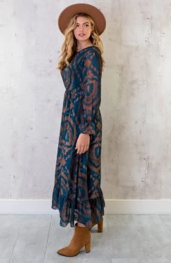 Maxi Ruffle Jurk Print Bruin Petrol -Kleding Promotie Winkel Maxi Jurk Ruffle Print Bruin Petrol 1 586x900 1