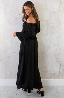 Maxi Off Shoulder Ruffle Jurk Zwart -Kleding Promotie Winkel Maxi Off Shoulder Ruffle Jurk Zwart 4 586x900 1