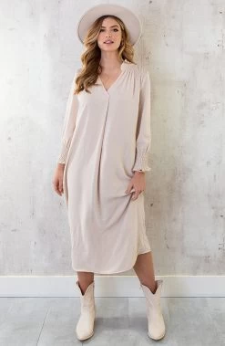 Maxi V-Hals Jurk Beige -Kleding Promotie Winkel Maxi V Hals Jurk Beige 9 586x900 1