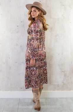 Cowboylaarzen Taupe Beige -Kleding Promotie Winkel Midi Knopen Print Jurk 1 586x900 1