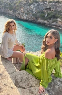 Maxi Off Shoulder Ruffle Jurk Olive 16 Maxi Off Shoulder Ruffle Jurk Olive -Kleding Promotie Winkel Midi Off Shoulder Ruffle Jurk Olive 6 586x900 1