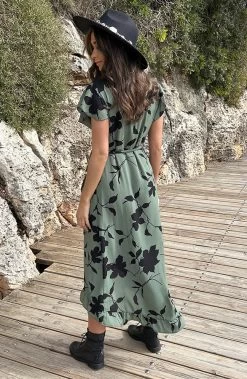 Flower Jurk Midi Army Zwart -Kleding Promotie Winkel Midi Overslag Jurk Flower Army Zwart 6 586x900 1