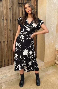 Musthave Deal Midi Jurken Met Print -Kleding Promotie Winkel Midi Overslag Jurk Flower Zwart Wit 2 586x900 1