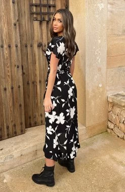 Flower Jurk Midi Zwart Wit -Kleding Promotie Winkel Midi Overslag Jurk Flower Zwart Wit 5 586x900 1