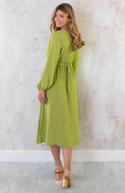 Midi Pocket Dress Olive -Kleding Promotie Winkel Midi Pocket Dress Olive 2 586x900 1