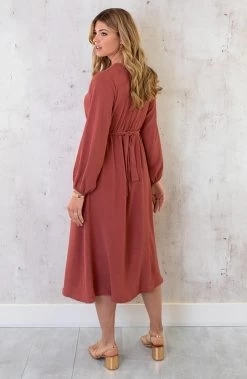 Midi Pocket Dress Terracotta -Kleding Promotie Winkel Midi Pocket Dress Terracotta 1 586x900 1