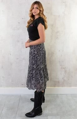 Top Girl Boss Mood Zwart Fuchsia -Kleding Promotie Winkel Midi Rok Met Zebraprint 3 586x900 1